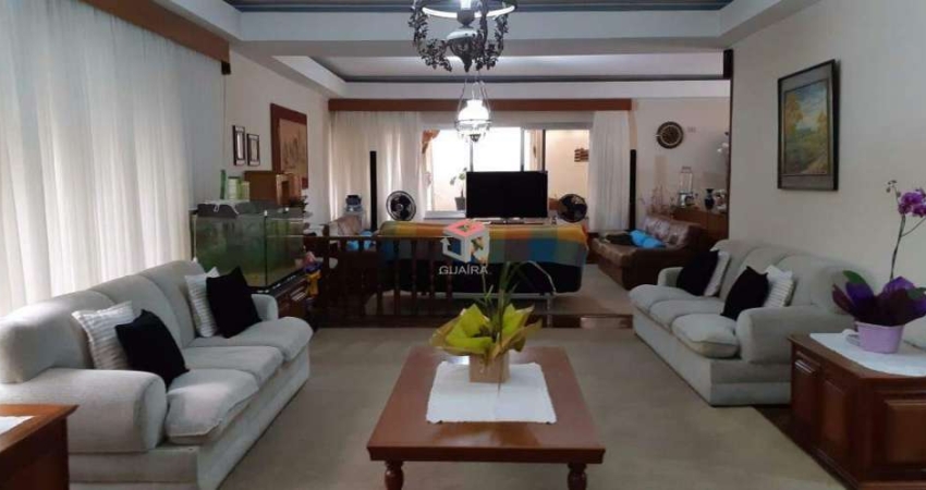 Sobrado de 558 m² localizado no bairro Nova Petrópolis São Bernardo do Campo - SP