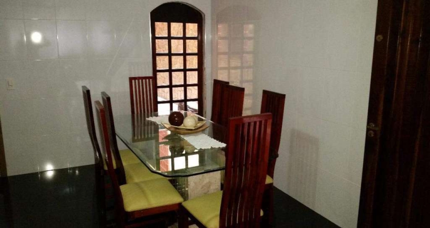 Sobrado à venda 3 quartos 3 suítes 4 vagas Taboão - São Bernardo do Campo - SP