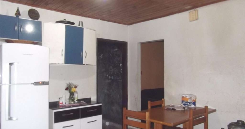 Casa Térrea com 206m² localizada no Bairro Ferrazópolis em São Bernardo do Campo - SP.