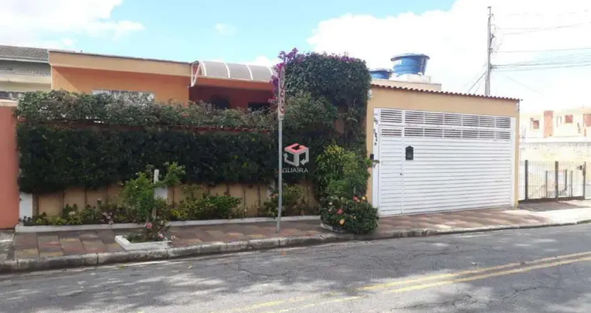 Sobrado de 216m² no Pq. Das Nações em Santo André - SP
