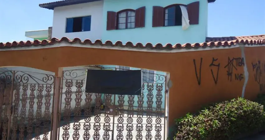 Sobrado de 171m² / Bairro Santa Maria em Santo André - SP