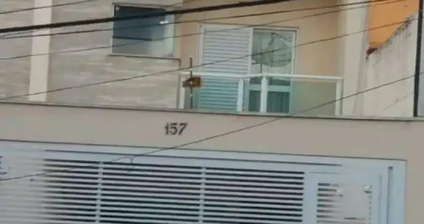 Sobrado com 196m² localizado na Vila Lusitânia em São Bernardo do Campo-SP.