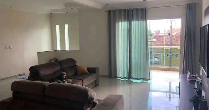Casa Alta com 3 dormitórios (2 suítes), 2 vagas, à venda, 180 m² por R$ 890.000 - Vila São Jorge - Santos/SP