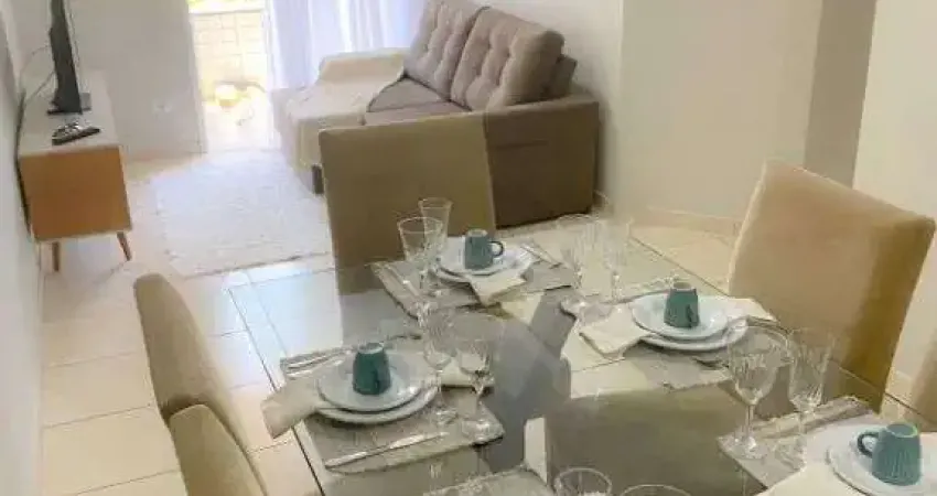 Apartamento com 2 dormitórios, suíte, varanda gourmet, piscina e 2 vagas.