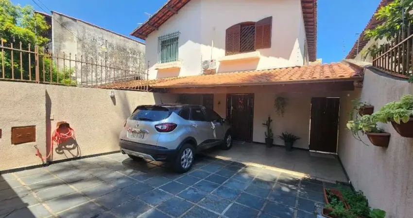 Casa com 3 dormitórios à venda, 168 m² por R$ 880.000,00 - Planalto - Belo Horizonte/MG