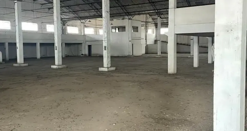 Galpão a venda em  itaquaquecetuba, com excelente localização