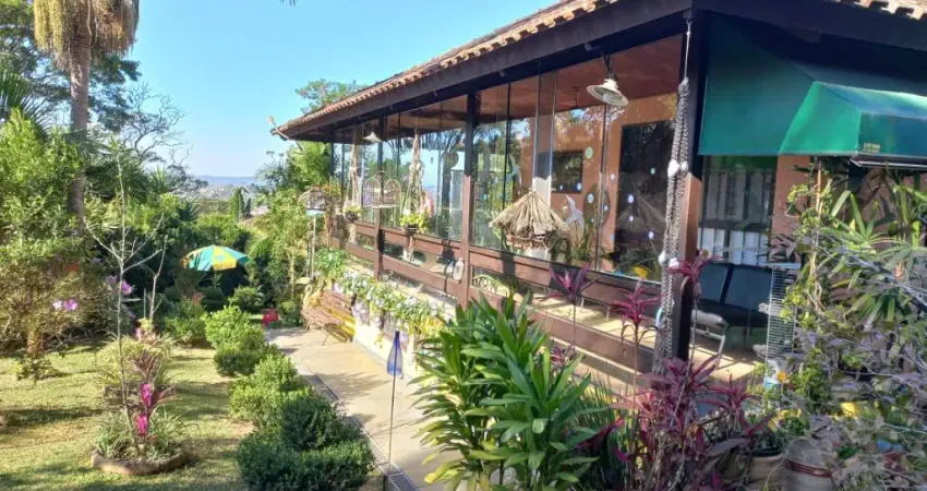 Casa a venda em condomio em suzano, com excelente infraestrutura.