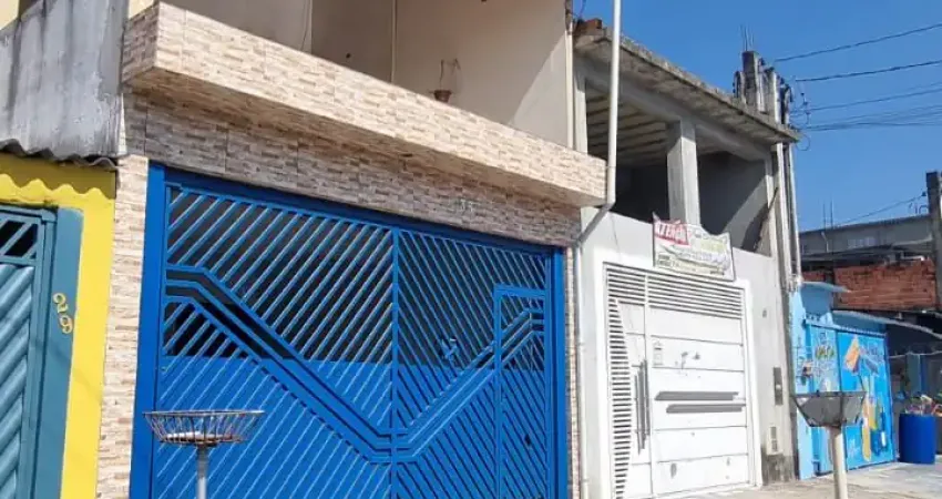 Sobrado a venda em suzano, fica há 10 minutos do centro, ótima localização