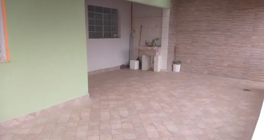 Casa a venda em Palmeiras, aceita financiamento bancário