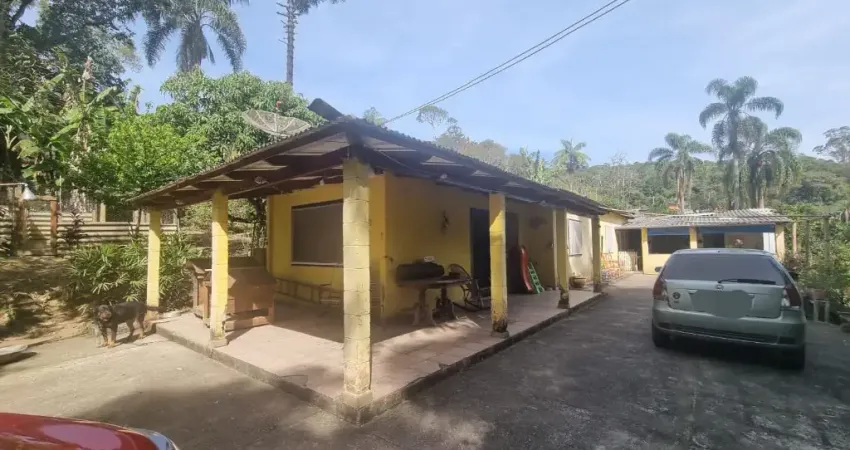 Chácara em taiaçupeba mogi das cruzes, está há 5 minutos do centro