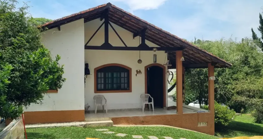 Chácara a venda, são 1.520m2 em excelente localização com ótima topografia