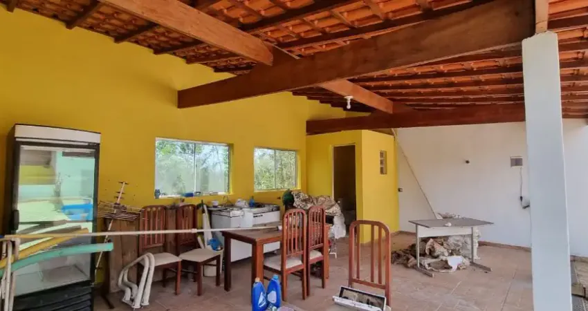 Chácara em ótima localização com linda vista panorâmica, próximo a suzano