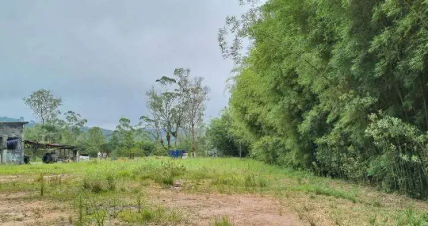 Terreno industrial em ribeirão pires, com ótima topografia e localização.