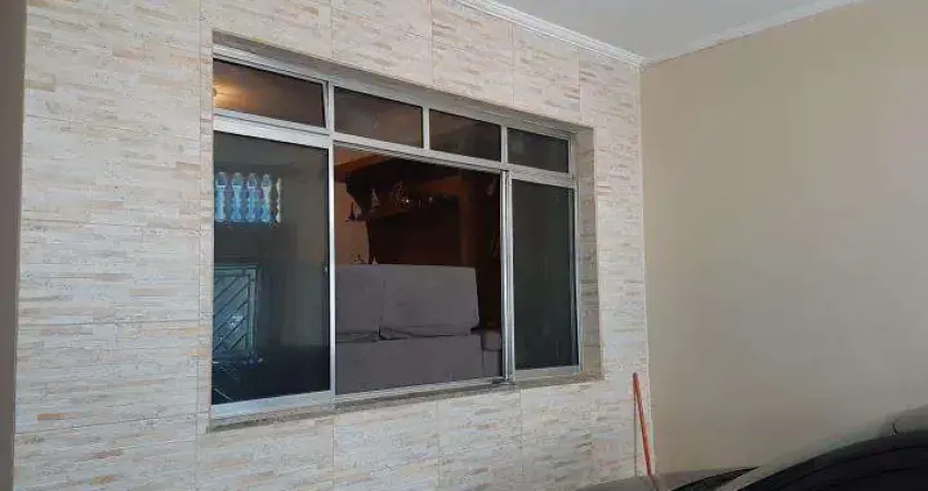 Casa a venda em santo andré, ótima localização, aceita financiamento bancário.