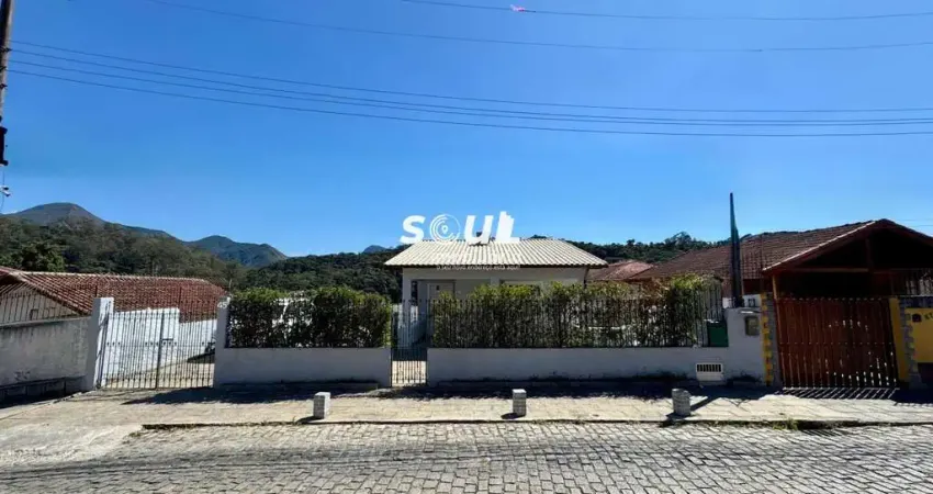 Casa para venda em teresópolis, pimenteiras, 4 dormitórios, 2 suítes, 1 banheiro, 4 vagas