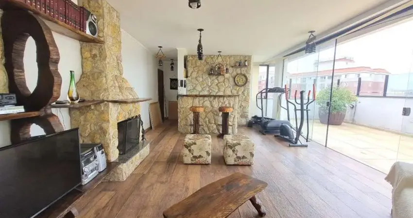 Condomínio Monza em Jabaquara - Cobertura com 220m² 3 dormitórios, 1 suíte e 2 vagas de garagem.