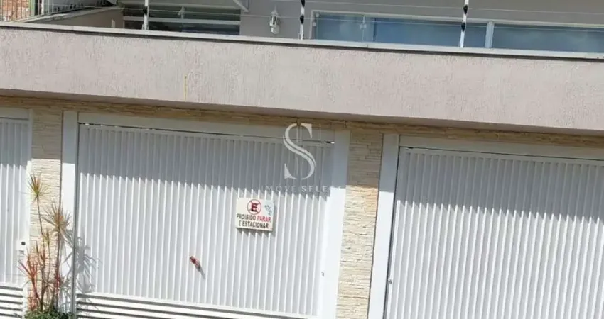 Sobrado de 397m² com 3 dormitórios / 1 suíte, 4 banheiros e 5 vagas à venda na região da Lala - SP