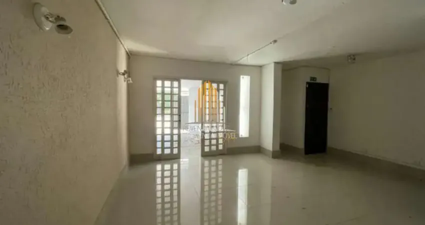 Casa à venda na Chácara Santo Antonio de 177 m² com 3 dormitórios e 2 vagas Casa à venda na Chácara