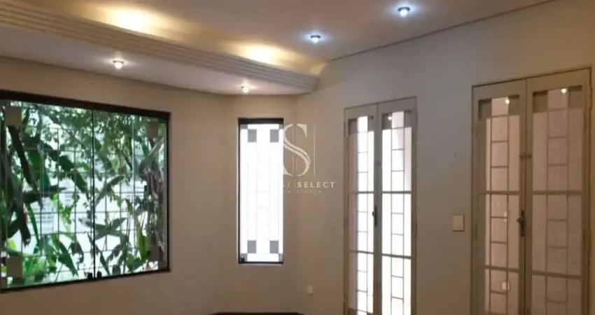 PARAÍSO - CASA DE 300M² COM 5 QUARTOS, SUÍTE, 2 SALAS, 5 BANHEIROS E 2 VAGAS.