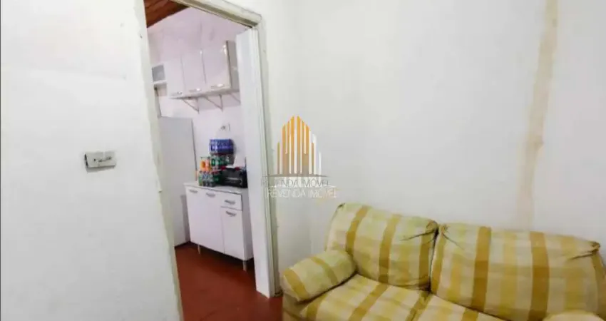 SOBRADO DE 180M², POSSUI 1 DORM, 1 SALA, 1 BANHEIRO, E 1 VAGA, À VENDA NA REGIÃO DA VILA LEOPOLDINA.