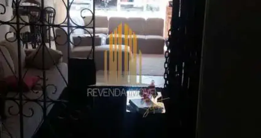 SOBRADO RESIDENCIAL DE 258M², COM 4 DORMITÓRIOS (2 SUÍTES), 3 SALAS E 5 VAGAS, À VENDA EM INTERLAGOS