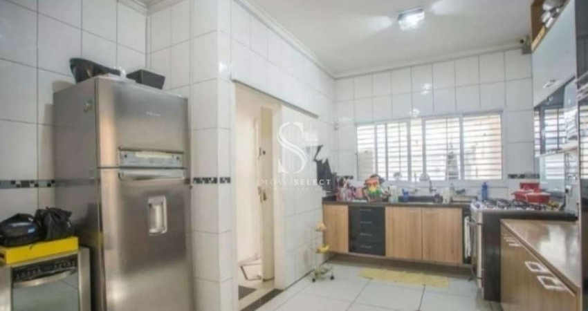 CASA ASSOBRADADA RESIDENCIAL DE 190M²  POSSUINDO 4 DORMITÓRIOS (4 SUÍTES) E 4 VAGAS Á VENDA NA SAÚDE