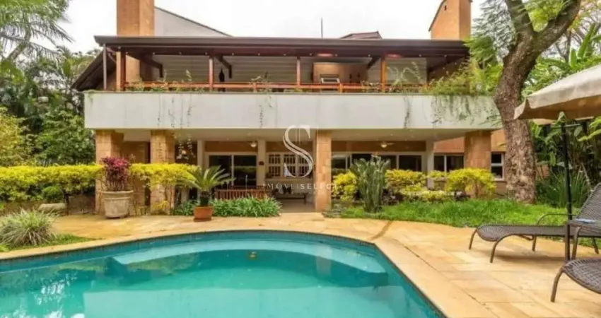 Casa de Condominio de 1100m² com 4 suítes, 5 vagas no Condomínio Vila Verde - Alto da Boa Vista. Cas