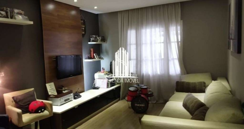 SOBRADO RESIDENCIAL DE 170M², POSSUI 3 DORM SENDO 1 SUÍTE, 2 SALAS, E 3 VAGAS, À VENDA EM JABAQUARA.