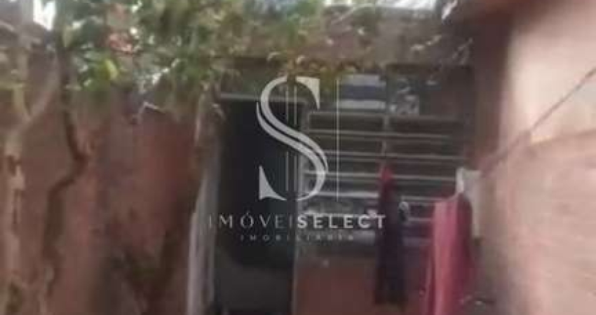 CASA TERREA com 80m² - DOIS dormitorios UM banheiro, sala e lavanderia, não tem garagem - no BUTANTÃ