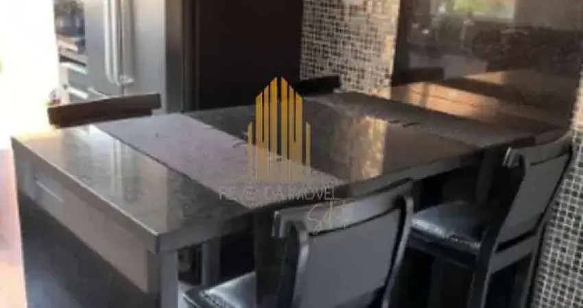 CASA LOCALIZADA NA ACLIMAÇÃO DE 210M² COM 3 DORMITÓRIOS, 3 SUÍTES E 3 VAGAS Á VENDA