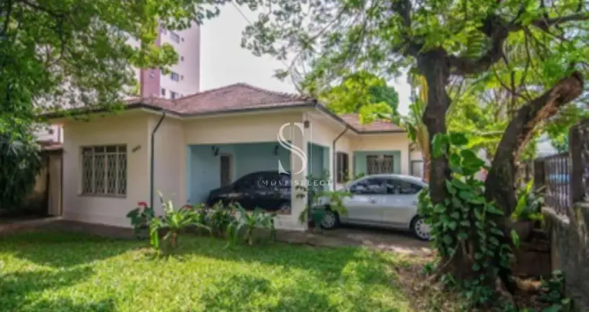 Parque São Domingos - Casa com 240m² - 4 dormitórios e 2 vagas.