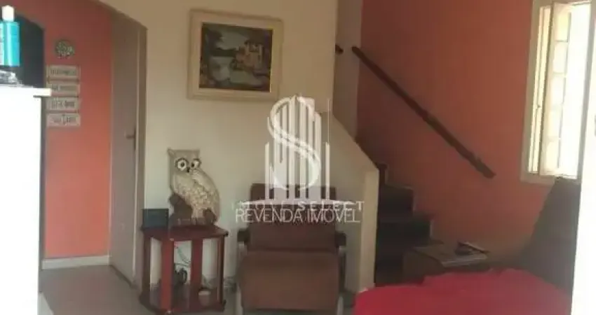 Casa Assobradada em Vila Sônia com 240m2 3 dormitórios 3 dormitórios 2 vagas de garagem.  Vila Sônia