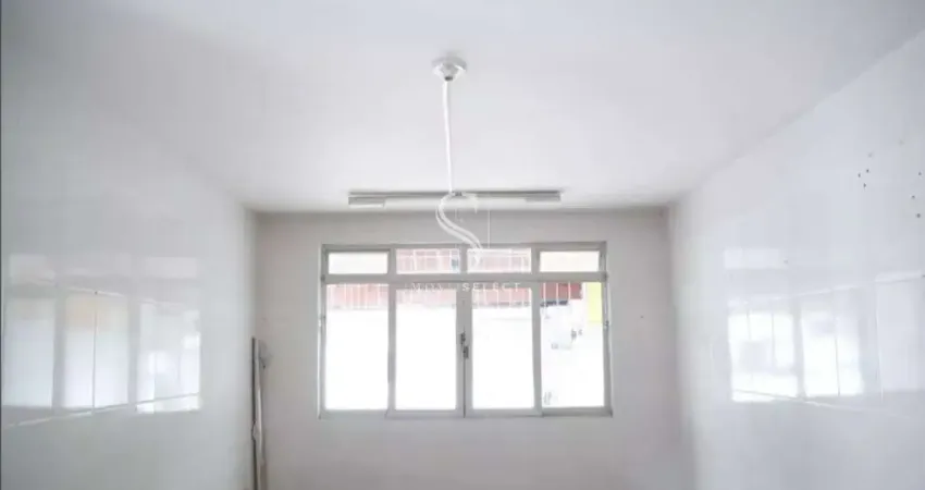 Jabaquara - Casa Assobradada com 166m² 4 dormitórios, 2 suítes, 3 banheiros e 3 vagas.