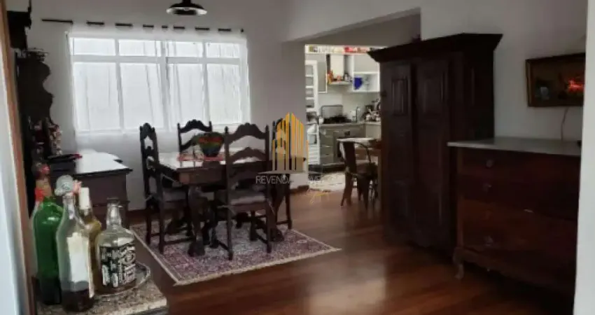 CAMBUCI - CASA SOBRADO DE 625M² COM 7 DORMITÓRIOS, 3 SUITES E 5 VAGAS.