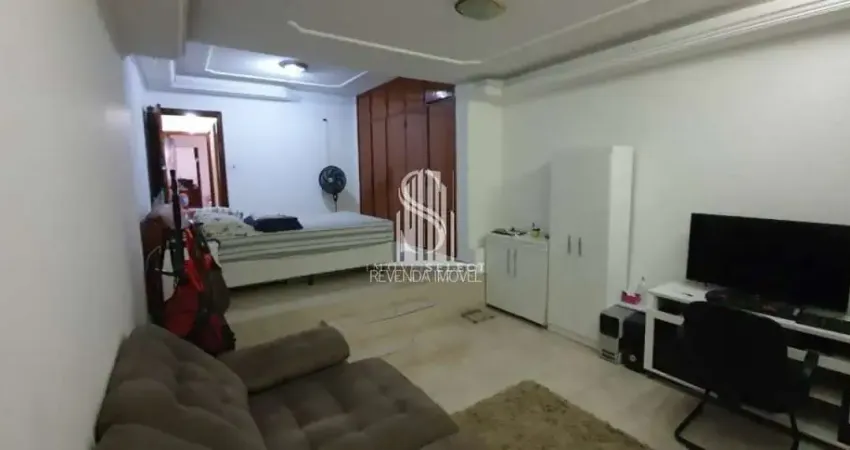 Campo Belo - Sobrado de 131m² com 03 dormitórios e 01 vaga.