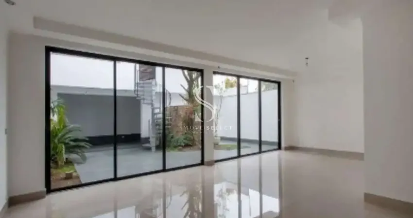Granja Julieta - Sobrado com 360m² - 3 Quartos sendo os 3 suites, 6 banheiros e 3 vagas