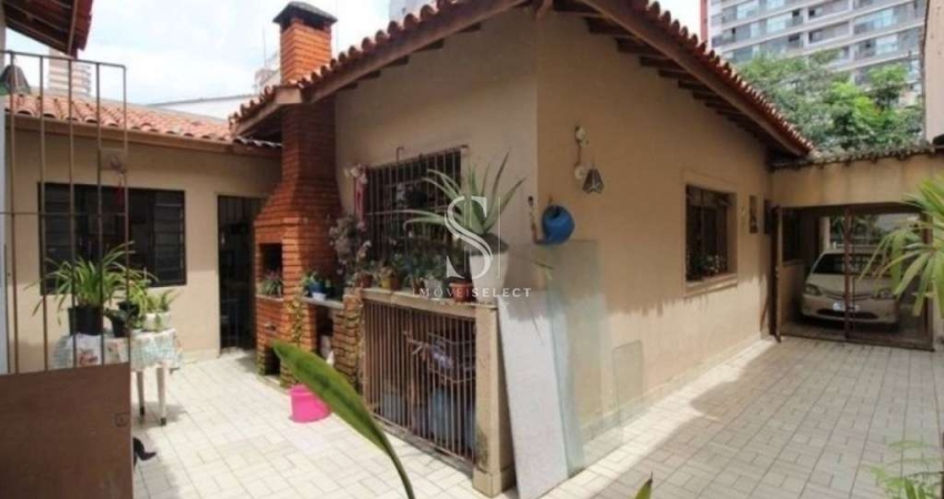 Mirandópolis - Casa de 300m² com 3 dormitorios sendo 2 suites, 4 banheitos e 5 vagas.