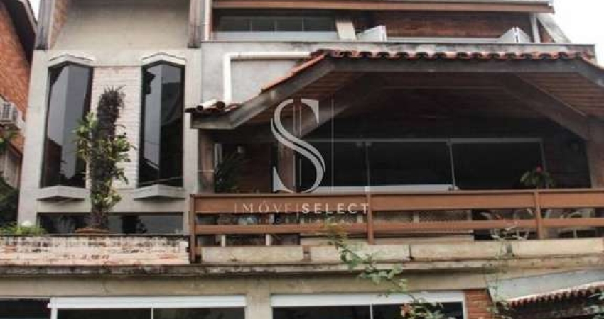 Planalto Paulista - Casa Sobrado com 550m² 3 dormitórios, 2 suítes, 6 banheiros e 4 vagas.
