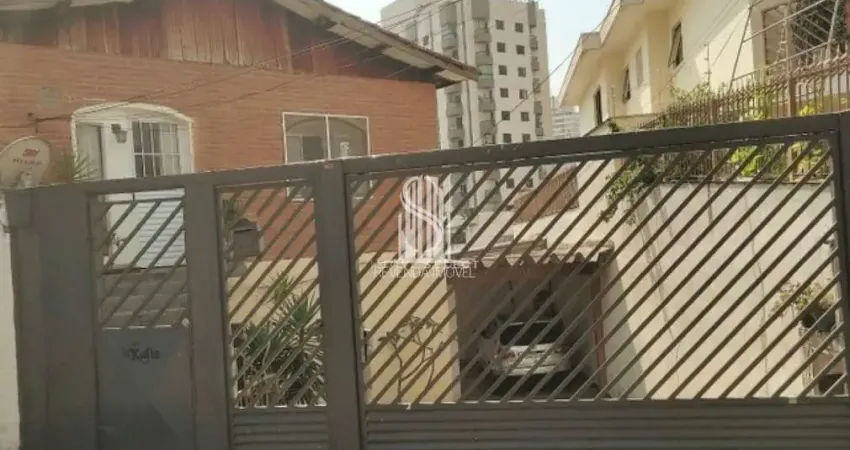 SOBRADO RESIDENCIAL DE 360M², COM 9 DORMS (9 SUÍTES), 9 SALAS E 4 VAGAS, À VENDA NA REGIÃO DA SAÚDE.