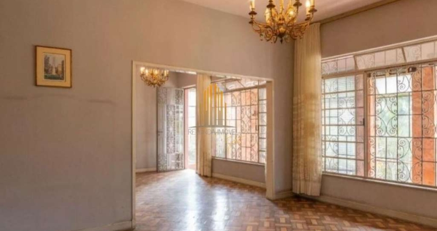 CASA RESIDENCIAL DE 285M²  COM TRÊS DORMITÓRIOS (TRÊS SUÍTES) E DUAS VAGAS Á VENDA NA REGIÃO DA LAPA
