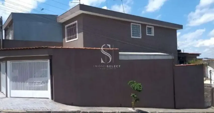 SACOMÃ - CASA DE 140m² COM 2 QUARTOS, 2 BANHEIROS, QUINTAL E 2 VAGAS.