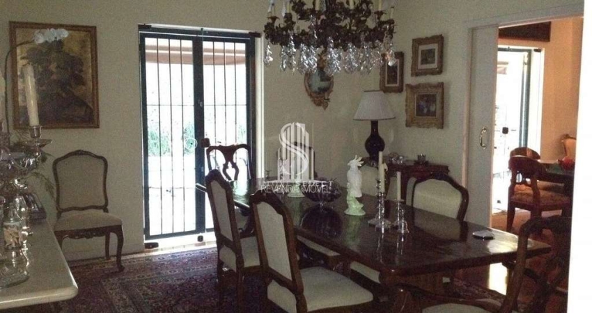 JARDIM GUEDALA - CASA DE 411M² COM 4 SUÍTES E 4 VAGAS.