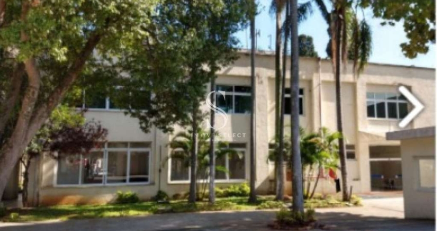 Predio para uso comercial com 5.080,00m². 20 Salas, Vestiário e 40 Vagas.  No bairro - Indianópolis.