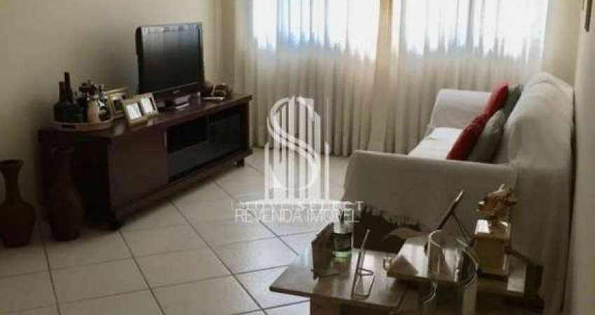 Condomínio Rio Prado. Apartamento de 82m² 02 dormitórios, 02 banheiros e 01 vaga. No Bairro - Moema.