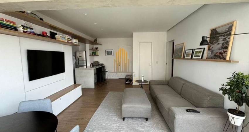 Condomínio Sky Campo Belo, Apartamento Mobiliado de 59m² com 1 suíte, 1 vaga.