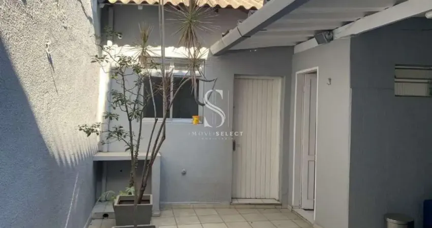 SAÚDE - CASA COMERCIAL DE 174m² COM 5 SALAS, 2 BANHEIROS E NÃO POSSUI VAGA Á VENDA