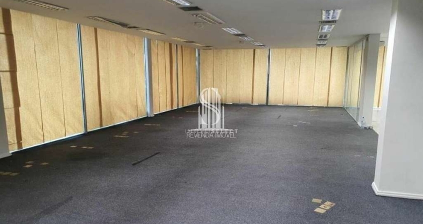Prédio Comercial de 1550m²  com 16 vagas de estacionamento na Chácara Santo Antônio (Zona Sul) .