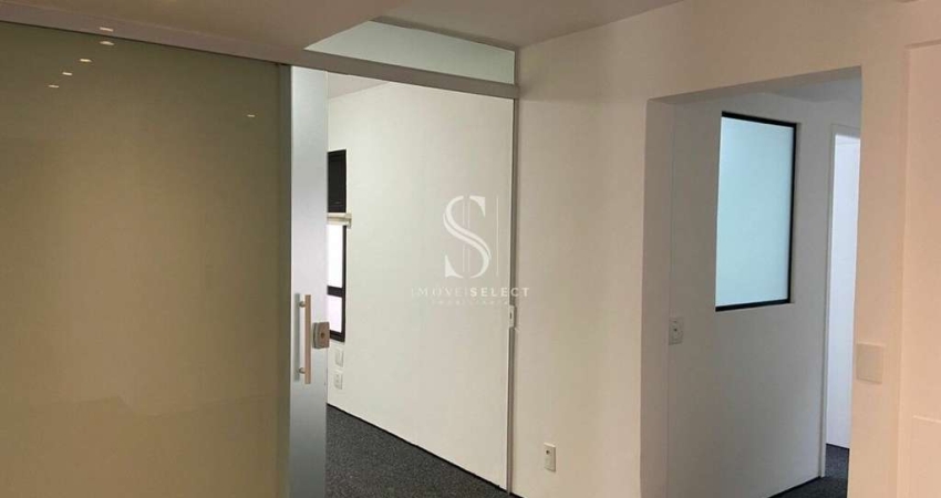 Conjunto comercial dividido em 6 salas, ar condicionado, copa e depósito.