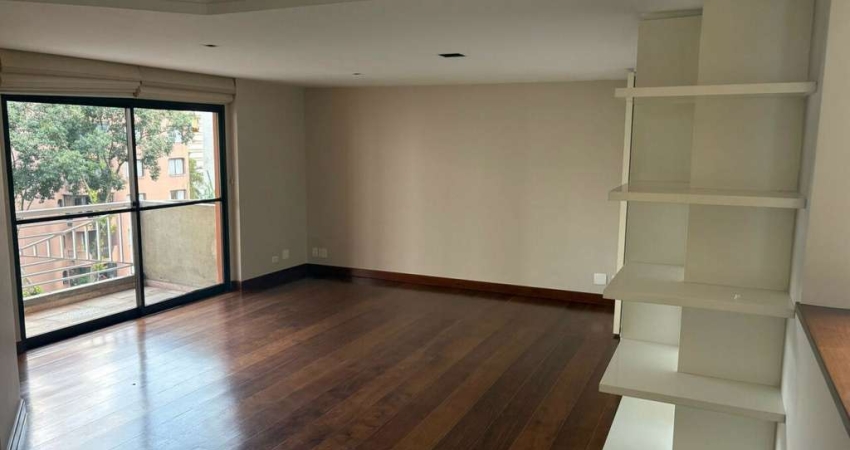 Monte Rosso em Indianópolis, Apartamento à venda de 180m² com 3 suítes, 5 banheiros, 3 vagas.