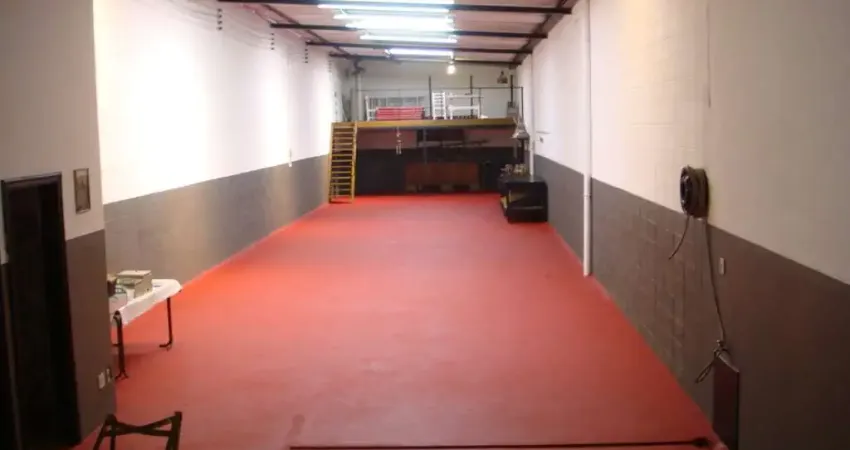 Galpão Comercial de 290m² com 1 escritório, 5 banheiros na Vlla Anglo Brasileira - Lapa - SP .